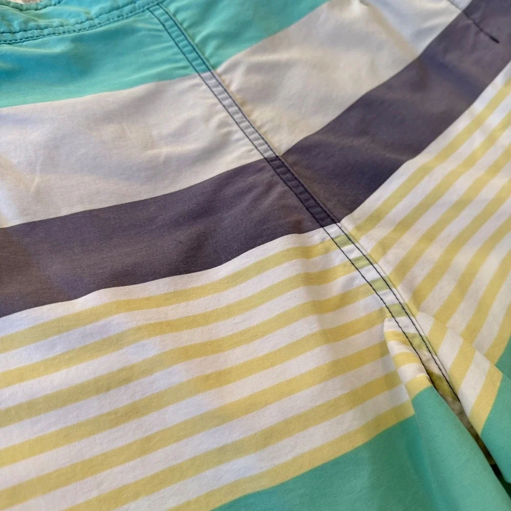 PATAGONIA Striped Board Shorts Swim‎ Trunks Men's Size 35 Casual Beach Surf Pool